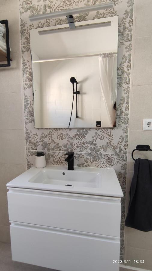 Apartmán Rosalia Playa San Cristobal Wifi Netflix Almuñécar Exteriér fotografie